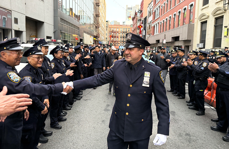 175026995837481_P32116043